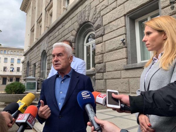  ЦИК бяга от среща със Сидеров за наложената му цензура от БНТ