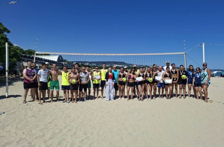  Аматьорски турнир по плажен волейбол за купата на Община Варна