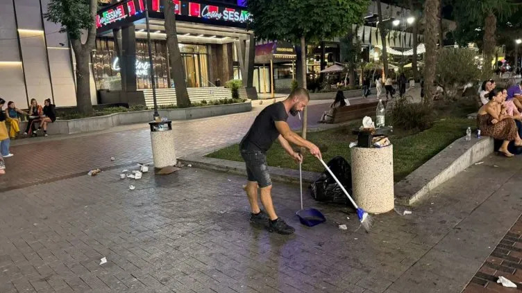  Район Одесос с благодарност към заведенията, които за своя сметка почистиха кслед празника на града